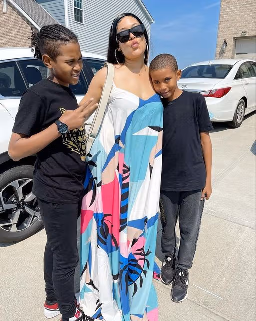 She stresses the importance of making time for one's children.