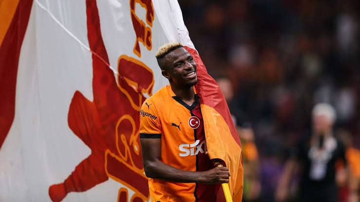 This puts an end to rumours of an early departure, with the striker opting to fulfill his loan from Napoli through the season’s end.