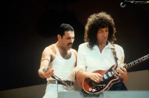 The Queen frontman reclaims a top spot, with his estate reaping profits from Queen’s record-breaking catalog sale, cementing hits like “Bohemian Rhapsody.”