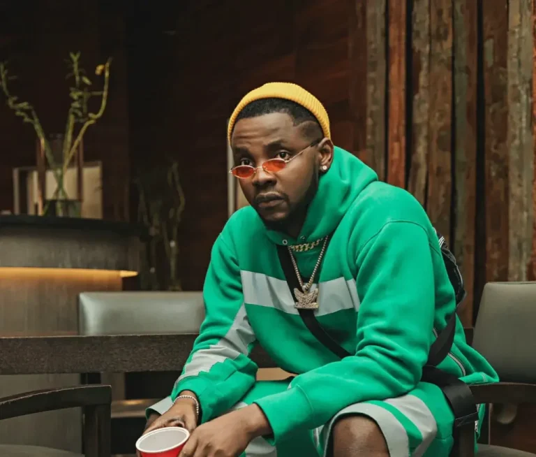 Kizz Daniel is one of Nigeria’s entertainment stars who has decried the hardship citizens face due to the policies of the government.