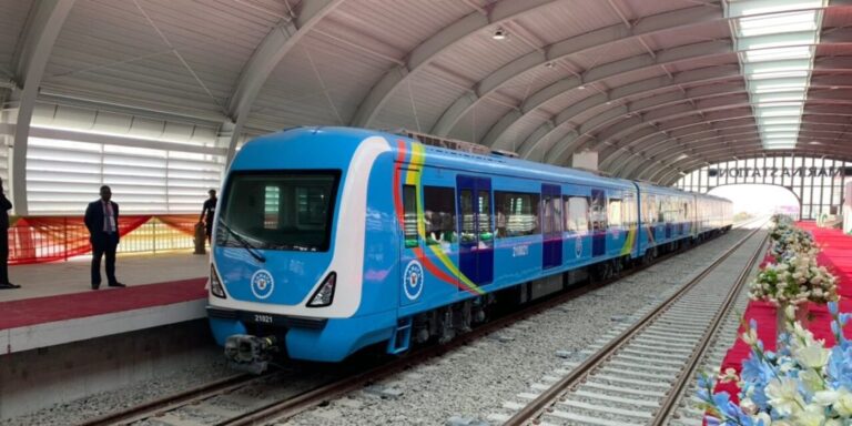 Lagos State Governor Sanwo-Olu cuts train fare to mark project anniversary celebration