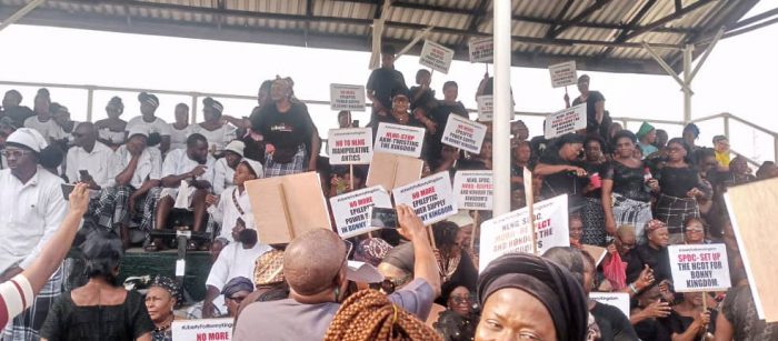 Police Disperse FCT Contractors Protesting Alleged N5.2bn Debt